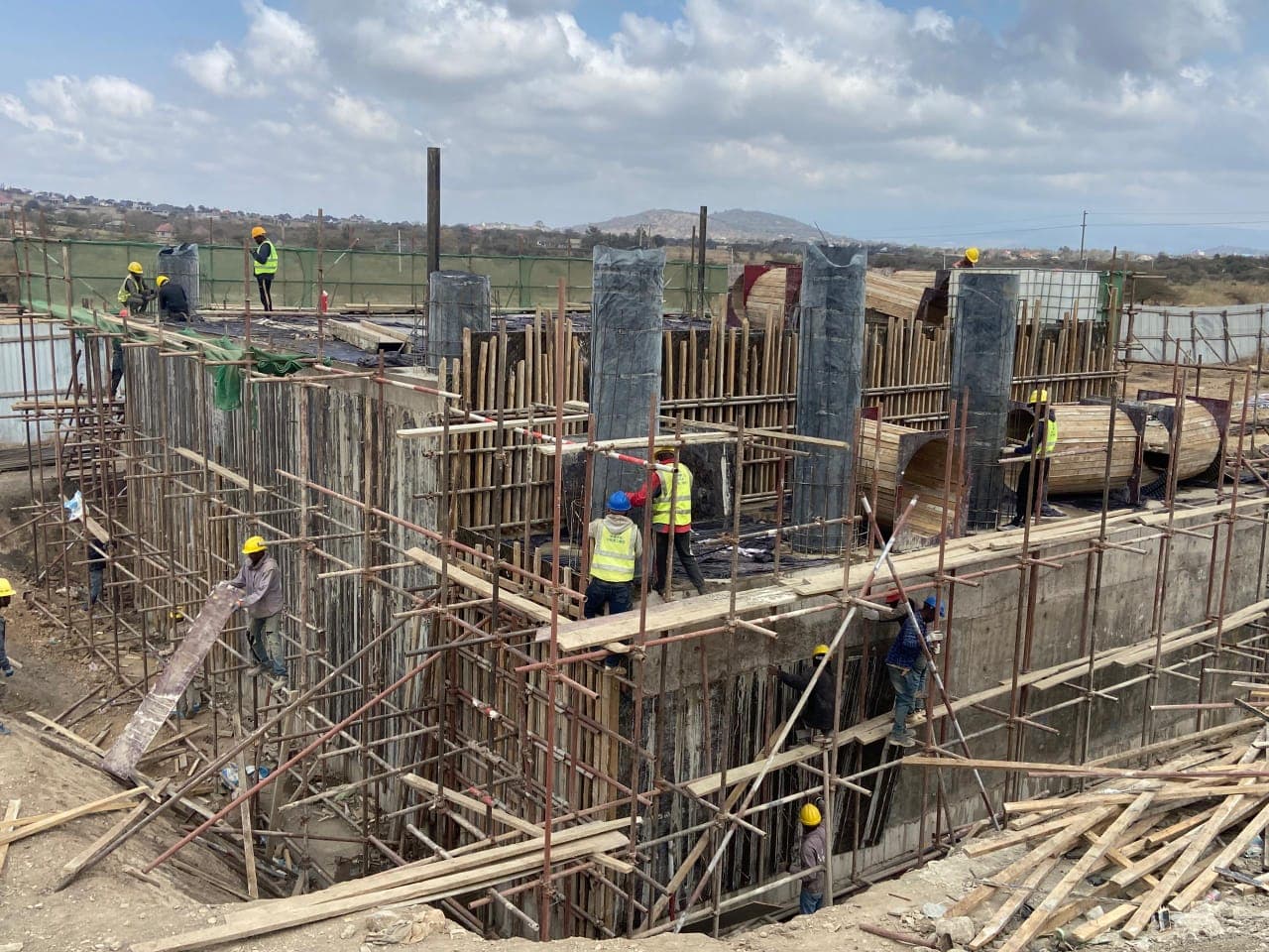 Construction — site supervision and contractor coordination